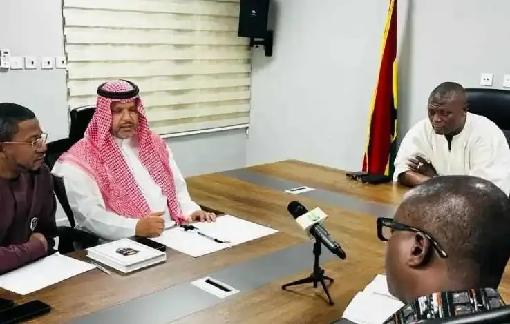كرة القدم المصغرة, تطوير الرياضة الأفريقية, الشراكات الرياضية الدولية