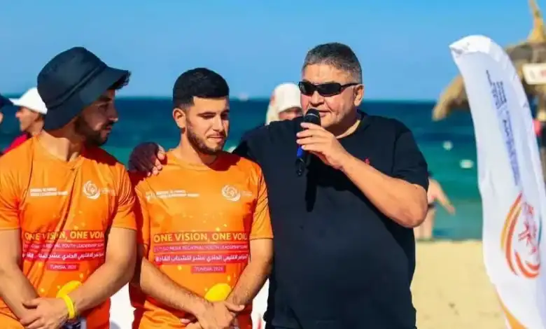 انطلاق نهائيات الترايثلون
