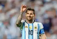 ميسي يكشف سر بكائه في مباراة الجزائر بكأس العالم