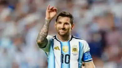 ميسي يكشف سر بكائه في مباراة الجزائر بكأس العالم