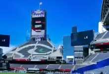 شعار الفراعنة يزين
