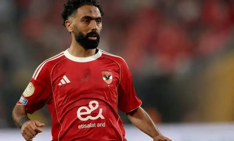 عقد حسين الشحات
