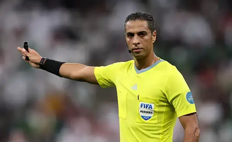 أمين عمر يقود