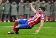 هل ينجح برشلونة في خطف ألفاريز من أتلتيكو مدريد؟ الصفقة المعقدة التي تشغل الكتالونيين