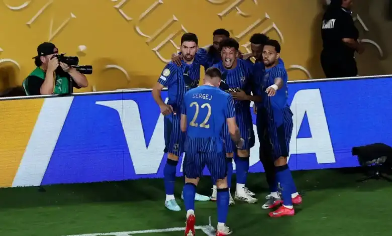 ماركوس ليوناردو يجتاز الكشف الطبي ويقترب من الرحيل عن الهلال إلى أياكس