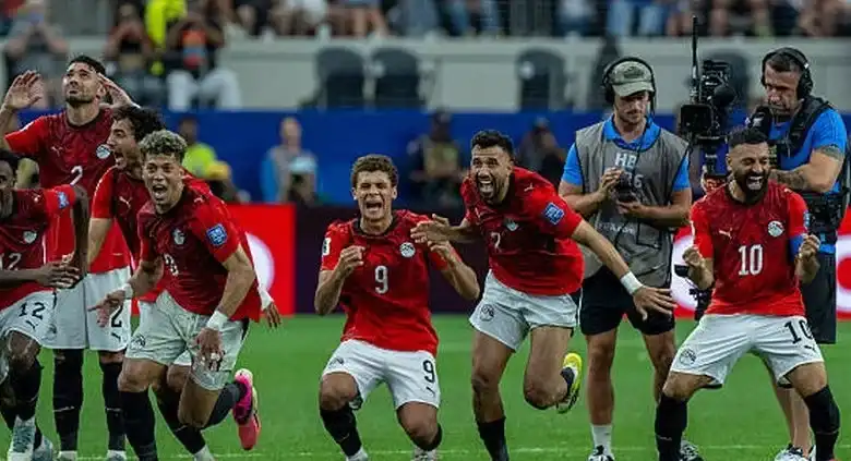 كاف يدعم منتخب