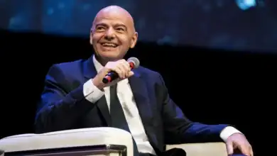 اللجنة الأولمبية ترفض معاقبة إنفانتينو: قراءة في حدود الصلاحيات وجدل التدخل السياسي
