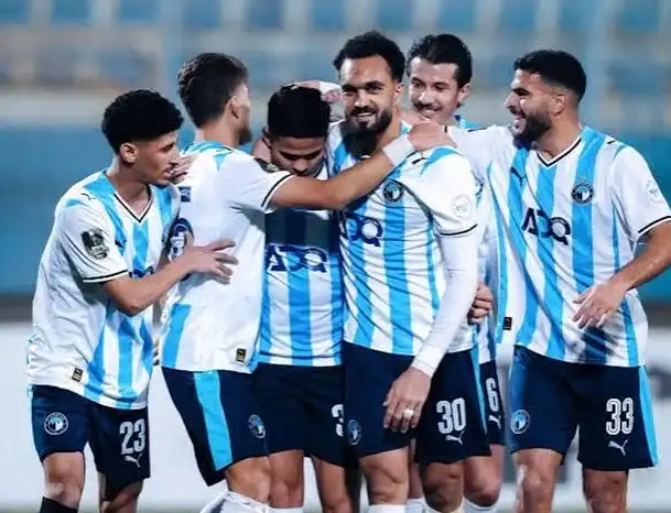 بيراميدز يغلق ملف