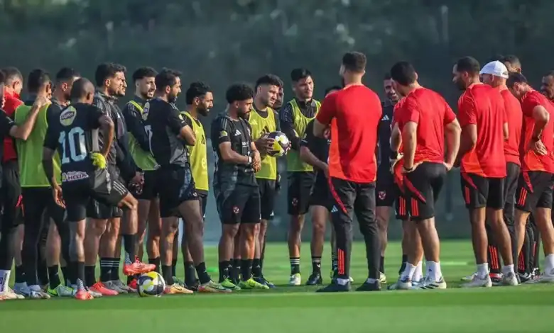 الأهلي يمنع نجمه الدولي من التدريبات