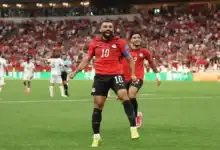 عضلات محمد صلاح تشعل الجدل.. هل تفوق بدنيًّا على كريستيانو رونالدو؟