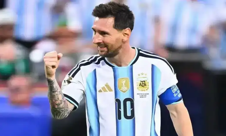 ميسي يقود كوكبة من الأساطير في سيلفي استثنائي من نيويورك قبل نهائي كأس العالم