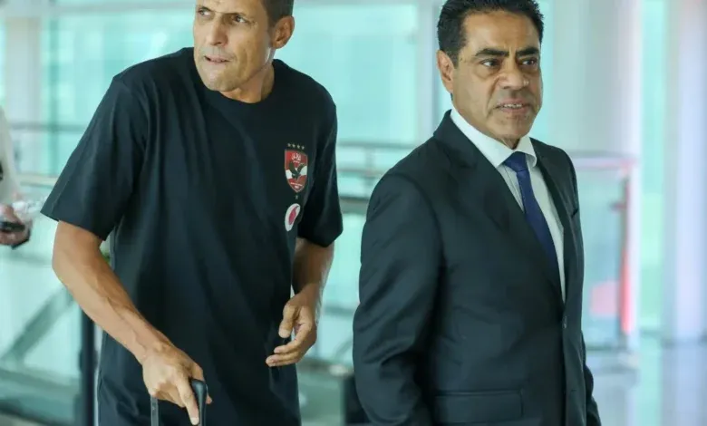الحسين عموتة, تدريبات الأهلي, تعديل مركز لاعب