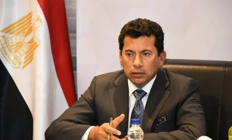 البعثة المصرية البارالمبية, دورة الألعاب البارالمبية, وزير الشباب والرياضة