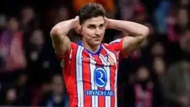 برشلونة, أيوزي بيريز, جوليان ألفاريز